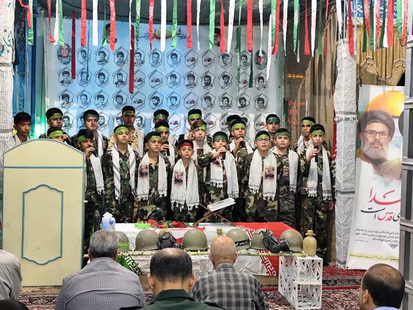 صغاد در سوگ و افتخار شهدا؛ مسجدالنبی میزبان یادواره‌ای معنوی