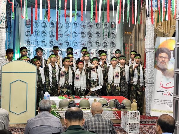 صغاد در سوگ و افتخار شهدا؛ مسجدالنبی میزبان یادواره‌ای معنوی
