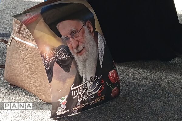 سنگین‌ترین پرچم، نصیب شانه‌های وفادار