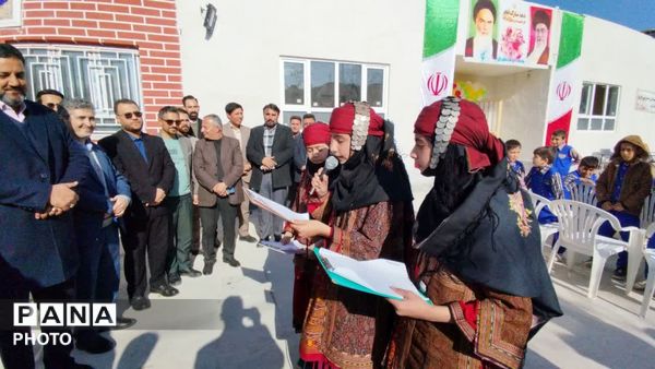 افتتاح آموزشگاه چهارکلاسه روستای احمد آباد در بخش هزار مسجد و زمین چمن مصنوعی شهدای روستای قلعه نو