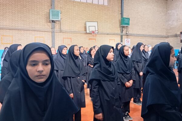 آمادگی پیشتازان دبیرستان ریحانه النبی باقرشهر برای آغاز سال تحصیلی 