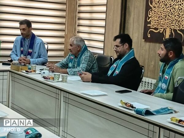 نشست هم‌اندیشی مربیان ارشد و پیشکسوتان سازمان دانش‌آموزی استان البرز