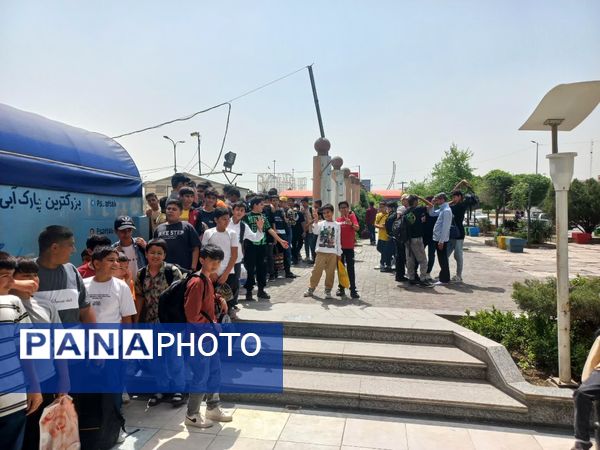 برگزاری اردوی تفریحی ـ زیارتی دبیرستان نمونه دولتی دانش به مقصد مشهد مقدس