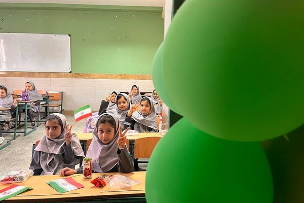 جشن شکوفه‌ها در مدارس بهارستان‌دو؛ آغاز سفری تازه برای کلاس اولی‌ها