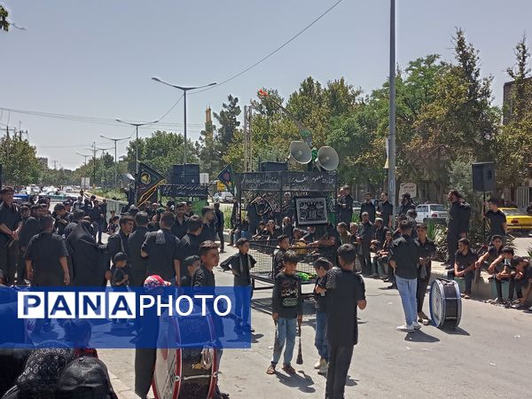 تعزیه خوانی عاشورا در روستای برزنون