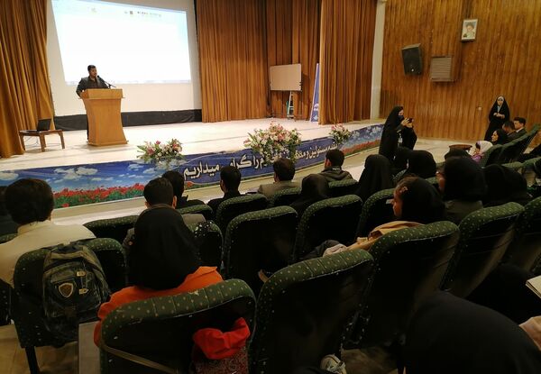 نشست کارشناسان سازمان دانش‌آموزی و دانش‌آموز خبرنگاران در سازمان دانش‌آموزی استان چهارمحال‌وبختیاری