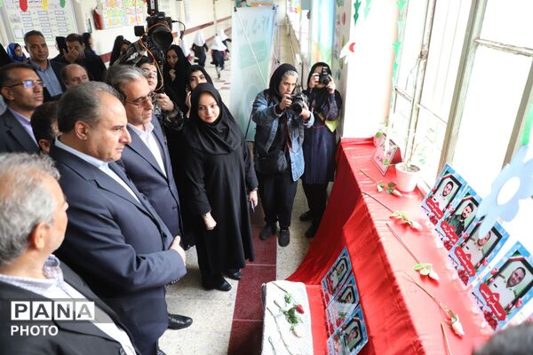 زنگ سپاس معلم در مدرسه بعثت تبریز