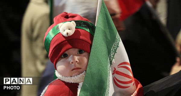 خروش شبانه کرمانشاه در عشق به ایران