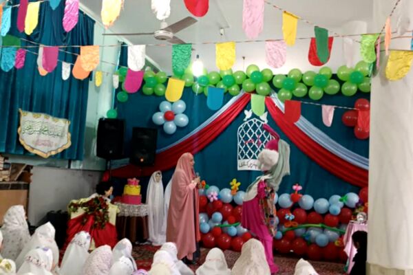 ماه رمضان فرصتی برای جذب نوجوانان وجوانان به مسجد 