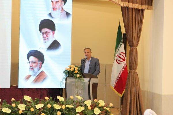 همایش خیرین مدرسه‌ساز و آیین کلنگ زنی بزرگترین مجموعه هنرستانی کشور در کاشان