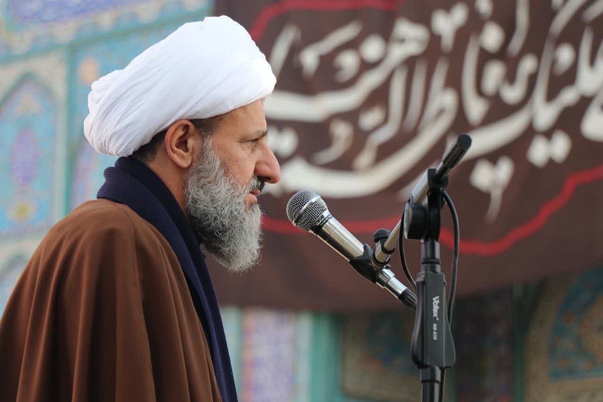 عید فطر نقطه اتصال جامعه به ارزش‌ها و وحدت ملی است