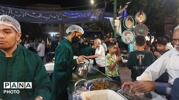 چایخانه فاطمه الزهرا در نود و نهمین شب از اجتماعات مردمی 