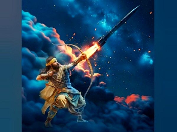 اهل قلم در شب‌های جنگ ساکت ننشستند