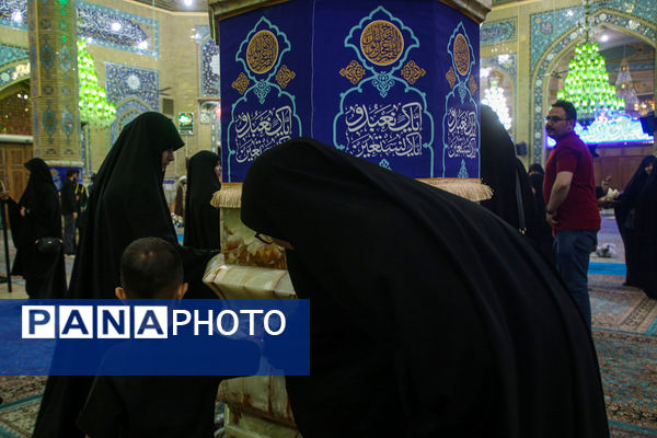 آیین «عهد عاشقی» با حضور اصحاب رسانه در مسجد جمکران