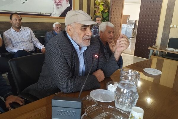 نشست شورای کشاورزی قروه با محوریت مدیریت آب و برق