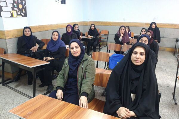 اولین دوره آموزشی آموزگاران با هدف کیفیت بخشی برنامه های سلامت و تندرستی 