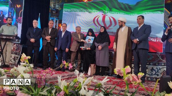 بیست‌وپنجمین اردوی کشوری دانش‌آموزان عشایر دختر در اصفهان با حضور وزیر آموزش و‌پرورش