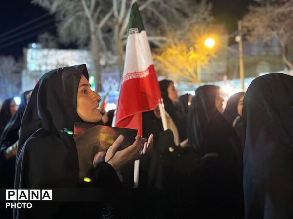 میدان شهید سلیمانی، کانون تجدید پیمان؛ ملت یکپارچه در حمایت از رهبر معظم انقلاب