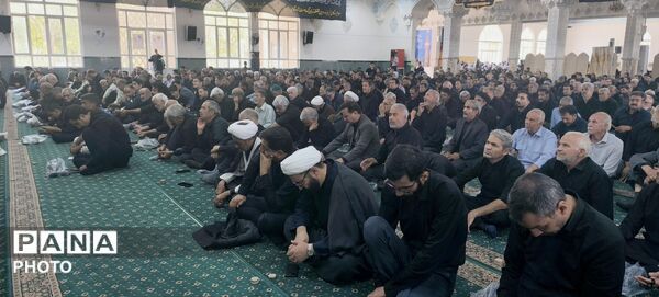 نماز عبادی سیاسی جمعه در شهرستان کاشمر 