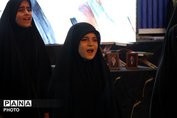 نظرآباد میزبان آیین بزرگداشت رهبر شهید با حضور مسئولان و دانش‌آموزان