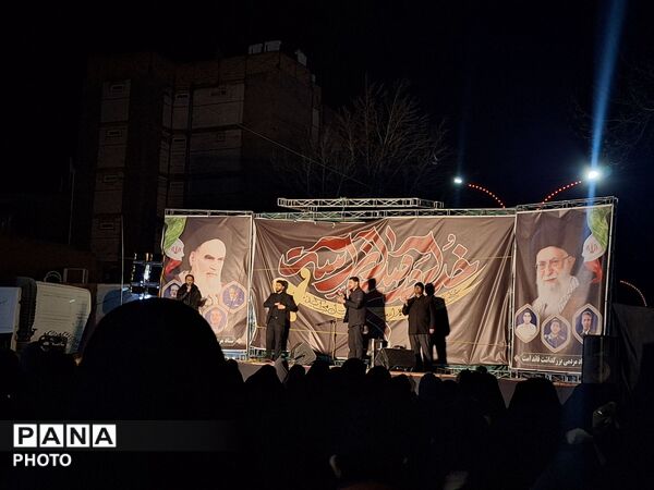 مردم کاشمر در کف خیابان عزاداری کردند