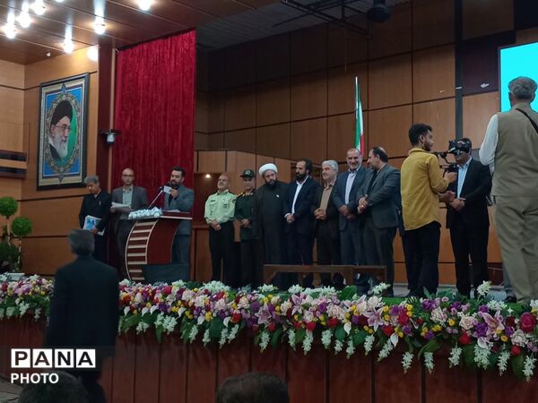 جشن روز معلم با حضور معاون پرورشی و فرهنگی وزیر آموزش و پرورش در یاسوج 