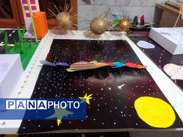 نمایشگاه کاردستی، کتاب‌های درسی و بازی و مهارت در دبستان هدی یک