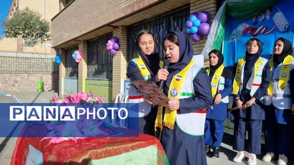 آیین بازگشایی مدارس و آغاز سال تحصیلی در دبیرستان دخترانه زکیه سنندج 