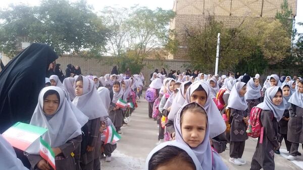 مراسم آغاز سال تحصیلی جدید در دبستان شهید نجفی فدافن 