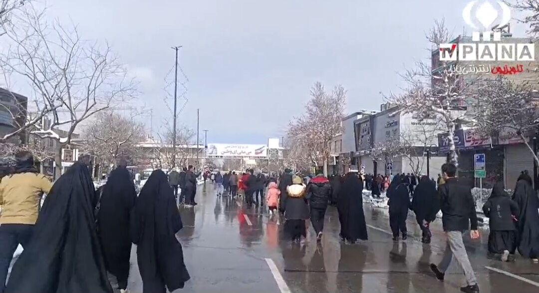راهپیمایی ۲۲ بهمن درمیدان پانزده خرداد مشهد