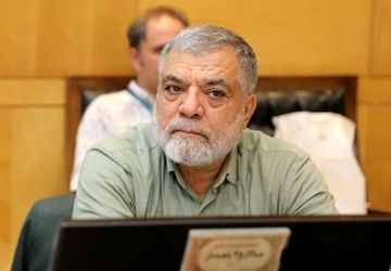 برخی مقامات اماراتی به اجبار ادعای مالکیت جزایر سه‌گانه را مطرح می‌کنند