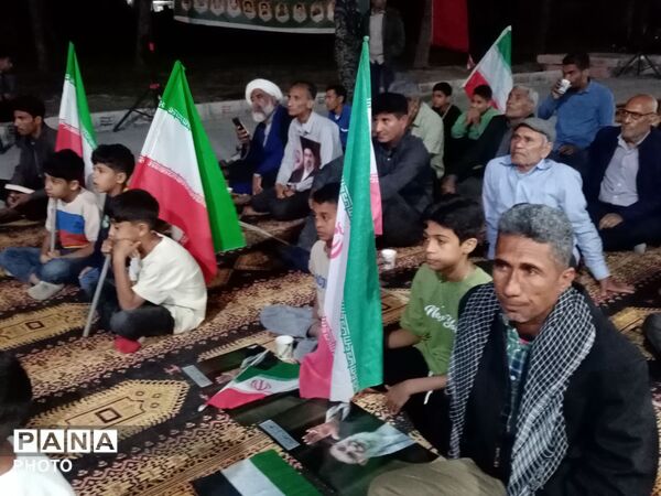  آیین گرامیداشت شهید فرزاد دیوزاری با حضور مردم و خانواده‌های شهدا در فین