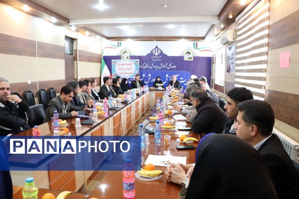 جلسه شورای آموزش و پرورش شهرستان قروه