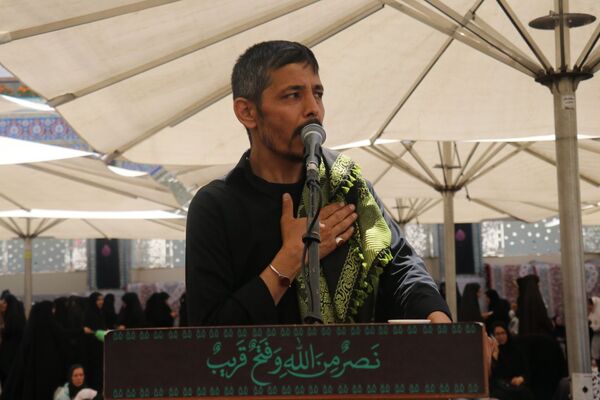 حرم مطهر رضوی غرق در ماتم اباعبدالله الحسین(ع)