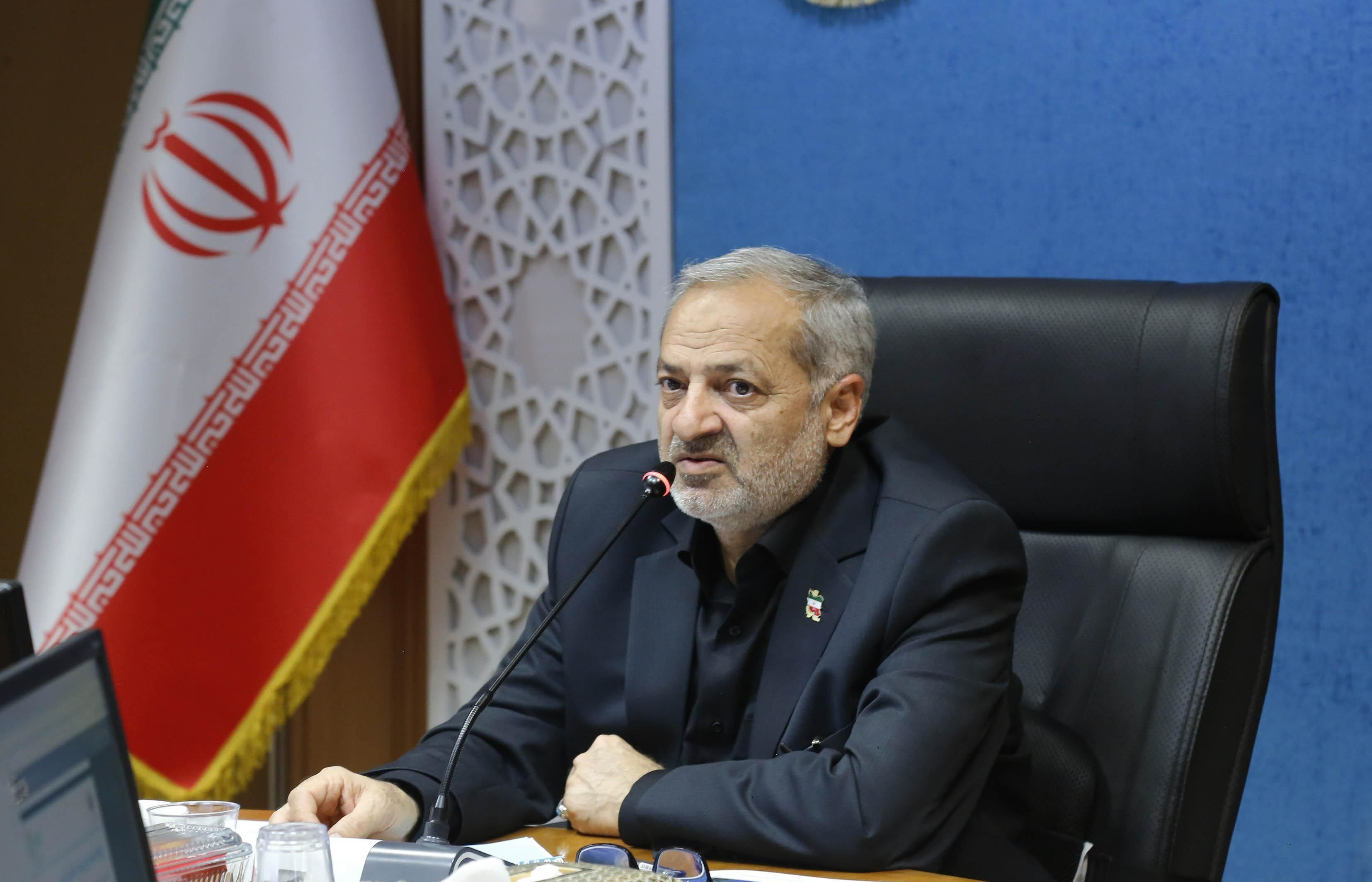 «کارت نشاط»؛ گامی نو برای عدالت آموزشی و حمایت هوشمند از دانش‌آموزان/ حمایت ۵ میلیارد تومانی وزارت آموزش و پرورش از پویش «کارت نشاط»