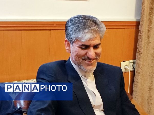 نشست مشاور وزیر آموزش و پرورش با فرماندار کاشمر