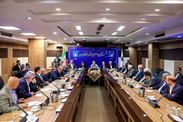 رئیس‌جمهوری: اتخاذ تصمیم‌های اقتصادی شوک‌دهنده، نادرست است