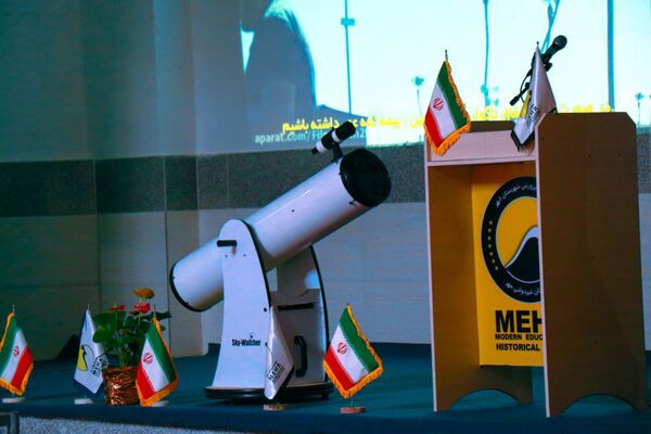 برگزاری برنامه علمی «شبی با مهر و ماه» در شهرستان ابهر