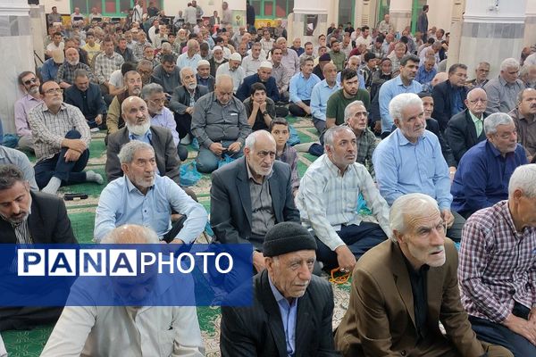 نماز جمعه عبادی سیاسی این هفته شهرستان‌قرچک