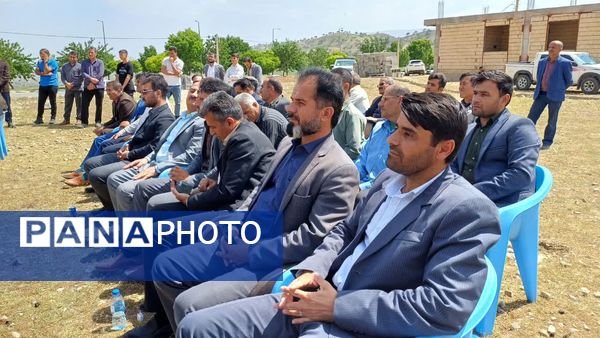 آیین کلنگ‌زنی مدرسه 12 کلاسه در دیشموک 