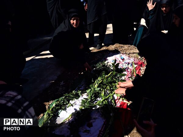 امروز شیروان در سوگ ۳شهید جنگ تحمیلی نشست