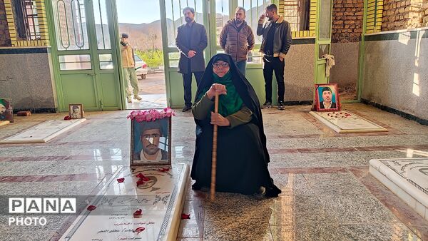 مراسم گرامیداشت چهلم امام شهید در گلزار شهدای  شهر بار نیشابور-۲
