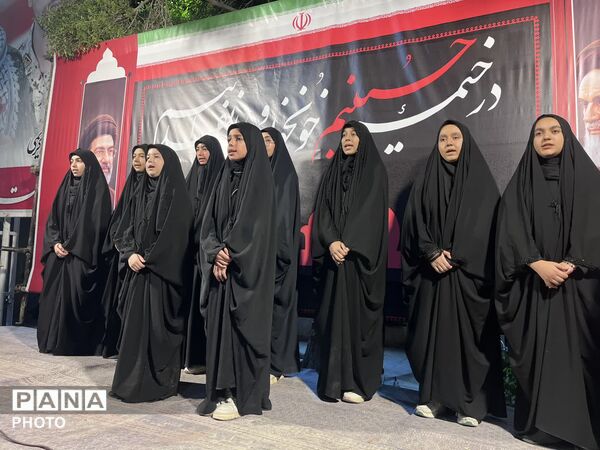 حضور مردم ابرکوه در سوگ فراق امام شهید امام خامنه‌ای 
