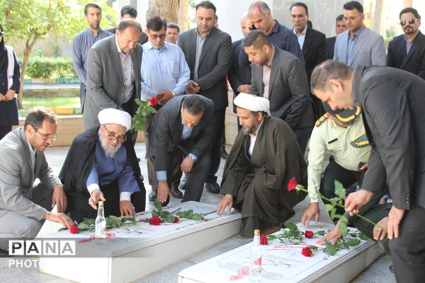 آیین غبارروبی مزار شهدای گمنام شهرستان سملقان در حضور مسئولین