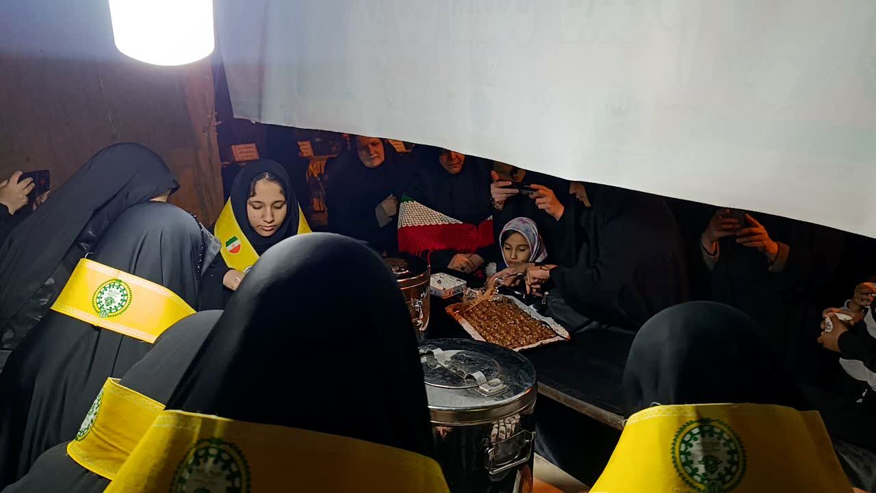 برپایی ایستگاه شبانه رفع اشکالات درسی در بوستان گلها قم