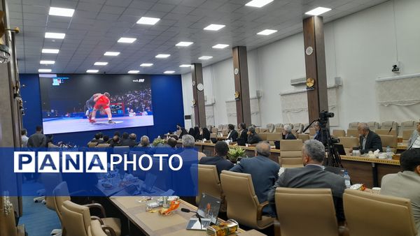 تماشای کشتی المپیک در استانداری مازندران با حضور وزیر آموزش و پرورش