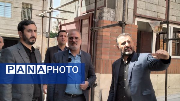 بازدید مدیرکل نوسازی توسعه و تجهیز مدارس استان تهران از پروژه‌های مدارس شهرستان اسلامشهر