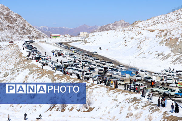 نشاط زمستانی در پیست «سخوید» یزد