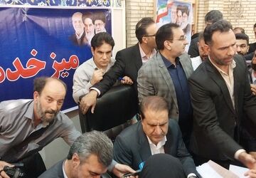 برگزاری میز خدمت به مناسبت هفته دولت 