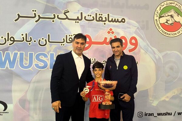کسب مدال نقره مسابقات قهرمانی جوانان جهان توسط سید آرشام خلیل پور، دانش‌آموز آموزشگاه غفاری ناحیه دو شهرری 